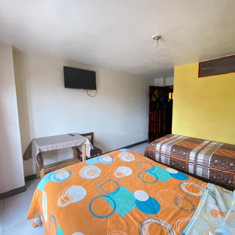 Hostal Chasqui โอตาวาโล ภายนอก รูปภาพ