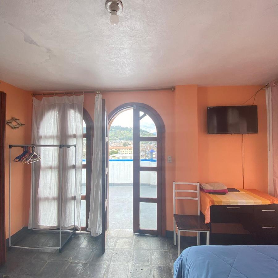 Hostal Chasqui โอตาวาโล ภายนอก รูปภาพ