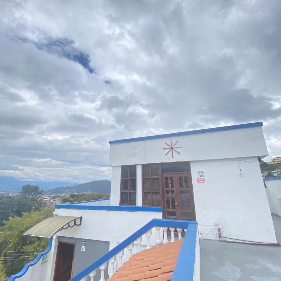 Hostal Chasqui โอตาวาโล ภายนอก รูปภาพ