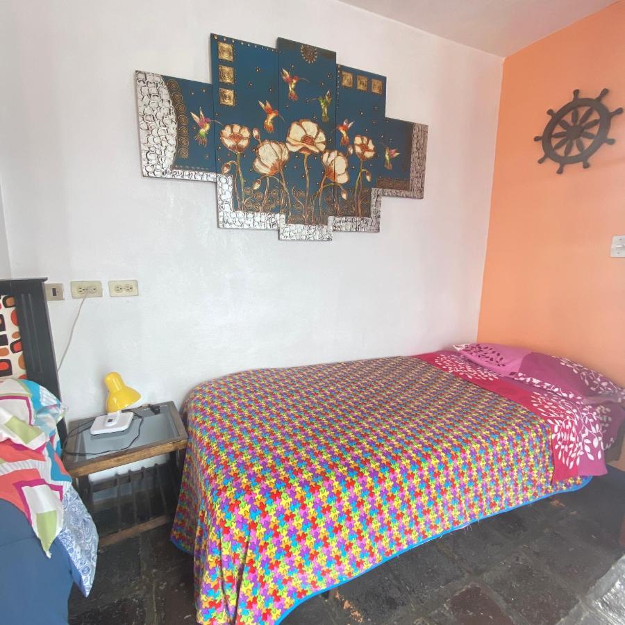 Hostal Chasqui โอตาวาโล ภายนอก รูปภาพ