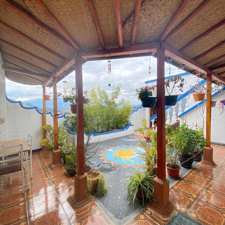 Hostal Chasqui โอตาวาโล ภายนอก รูปภาพ