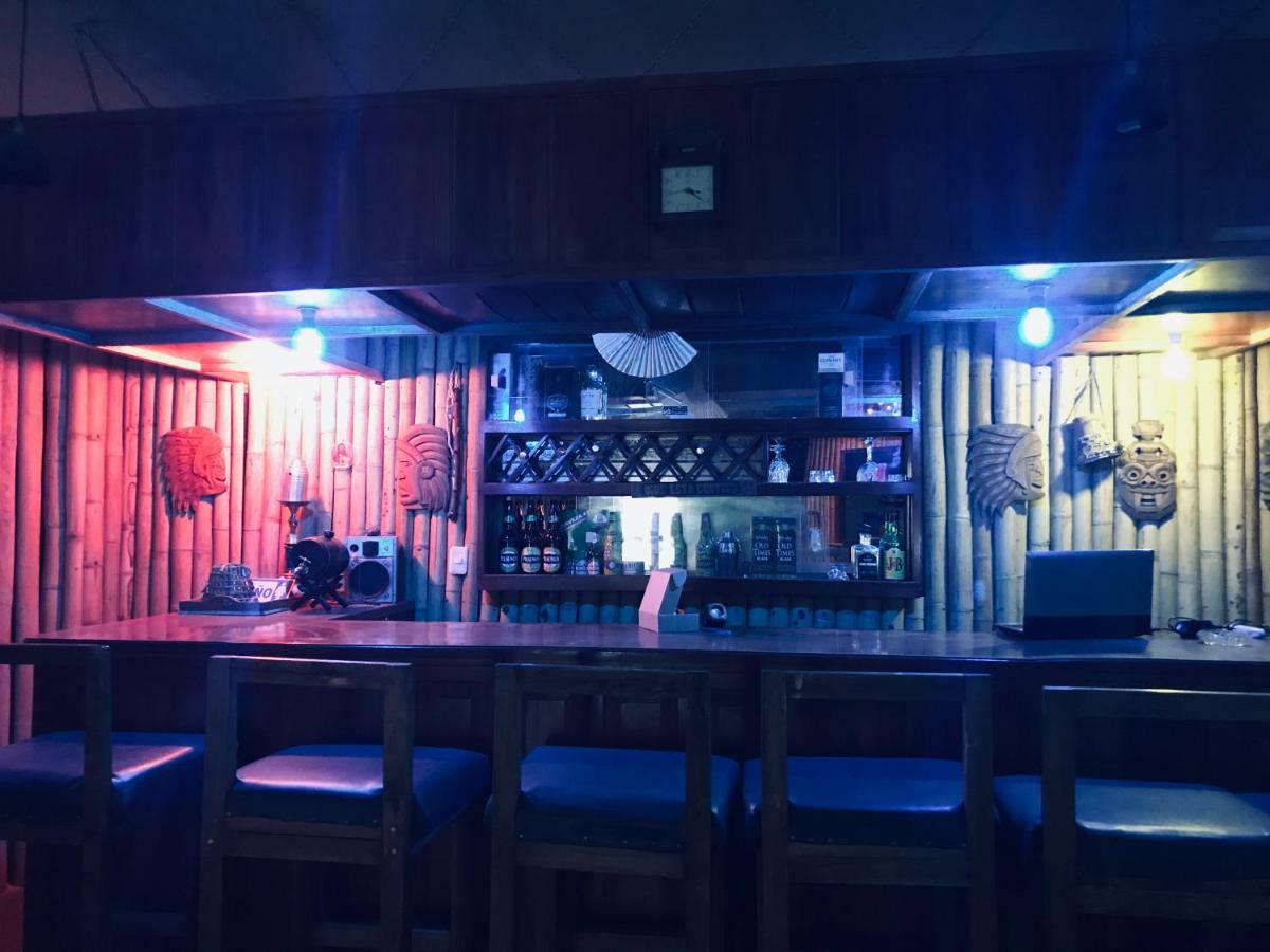 Hostal Chasqui โอตาวาโล ภายนอก รูปภาพ