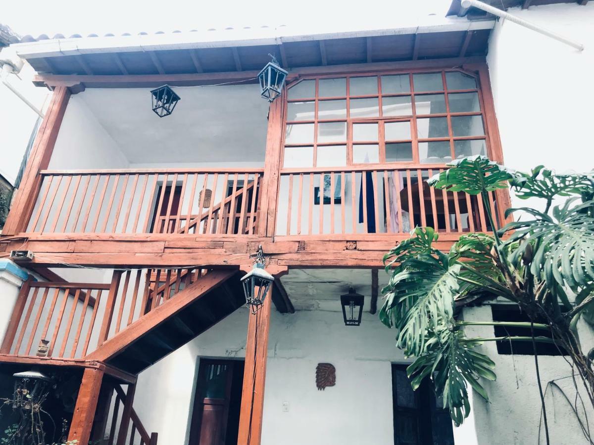 Hostal Chasqui โอตาวาโล ภายนอก รูปภาพ